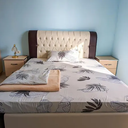 Apartmán Sarah's - 5 Min Walk To Beaches & Boulevard - Big Balcony! Sarandë