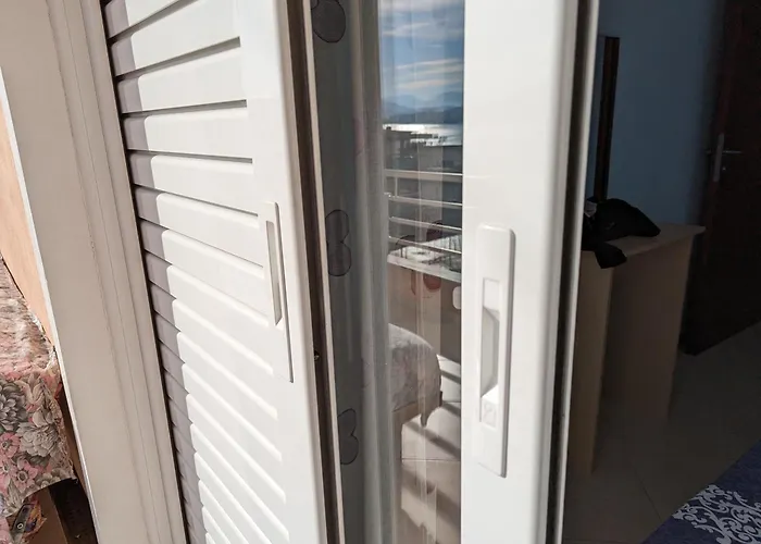 Apartamento Sarah's - 5 Min Walk To Beaches & Boulevard - Big Balcony! *