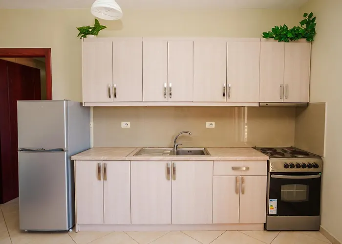 Apartamento Sarah's - 5 Min Walk To Beaches & Boulevard - Big Balcony!