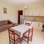 Sarah's - 5 Min Walk To Beaches & Boulevard - Big Balcony! *