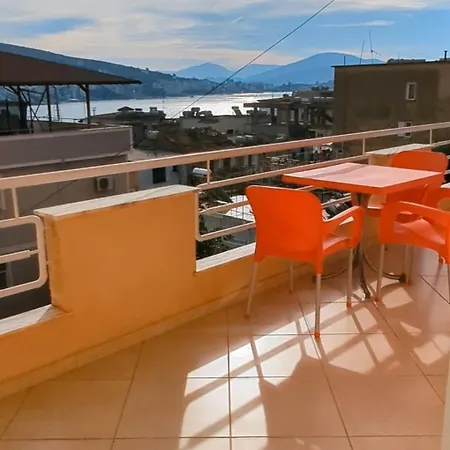 Apartment Sarah's - 5 Min Walk To Beaches & Boulevard - Big Balcony! Sarande