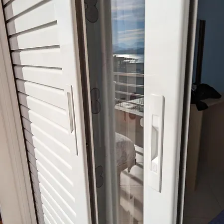 Lägenhet Sarah's - 5 Min Walk To Beaches & Boulevard - Big Balcony! *