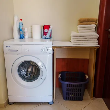 Appartement Sarah's - 5 Min Walk To Beaches & Boulevard - Big Balcony!