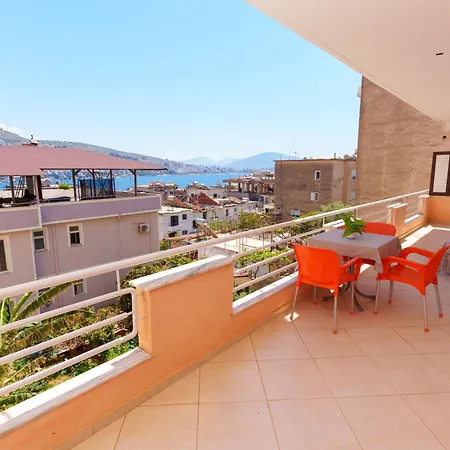 Appartement Sarah's - 5 Min Walk To Beaches & Boulevard - Big Balcony! *