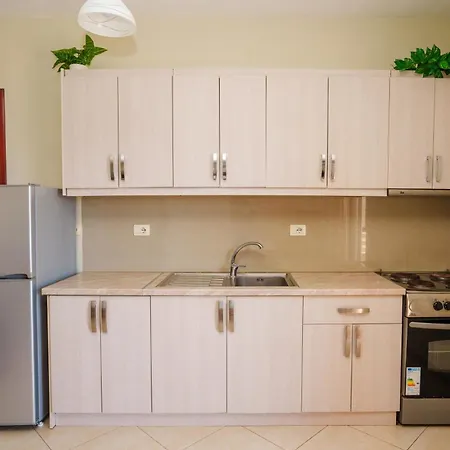 Appartement Sarah's - 5 Min Walk To Beaches & Boulevard - Big Balcony!